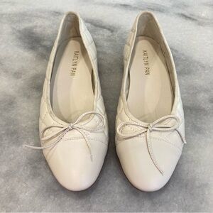 KAITLYN PAN Cream Leather Cap Toe Quilted Ballet Bow Flats